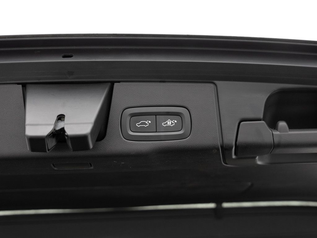 Volvo XC60 2022