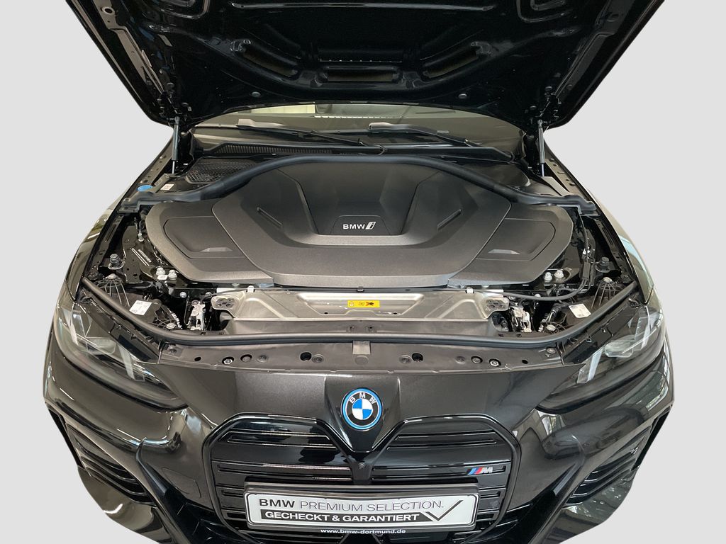 BMW i4 2025