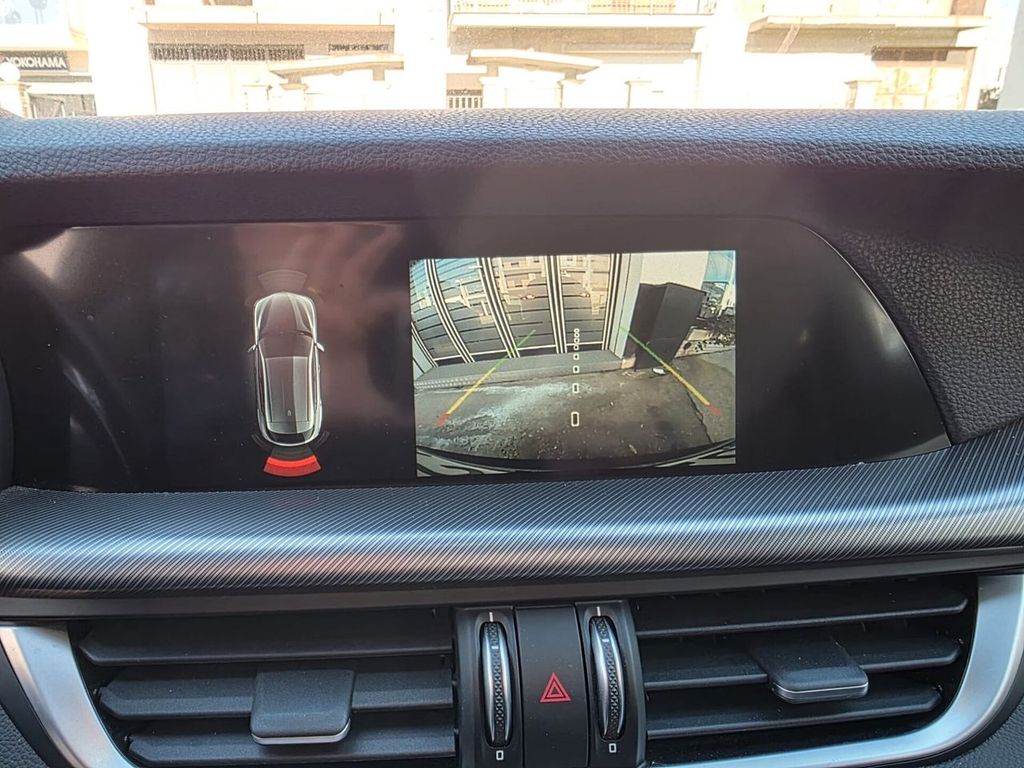 Alfa Romeo Stelvio 2022