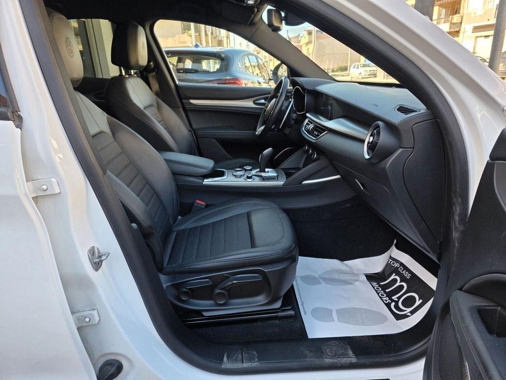 Alfa Romeo Stelvio 2022