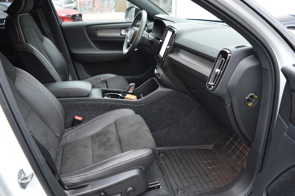 Volvo XC40 2021