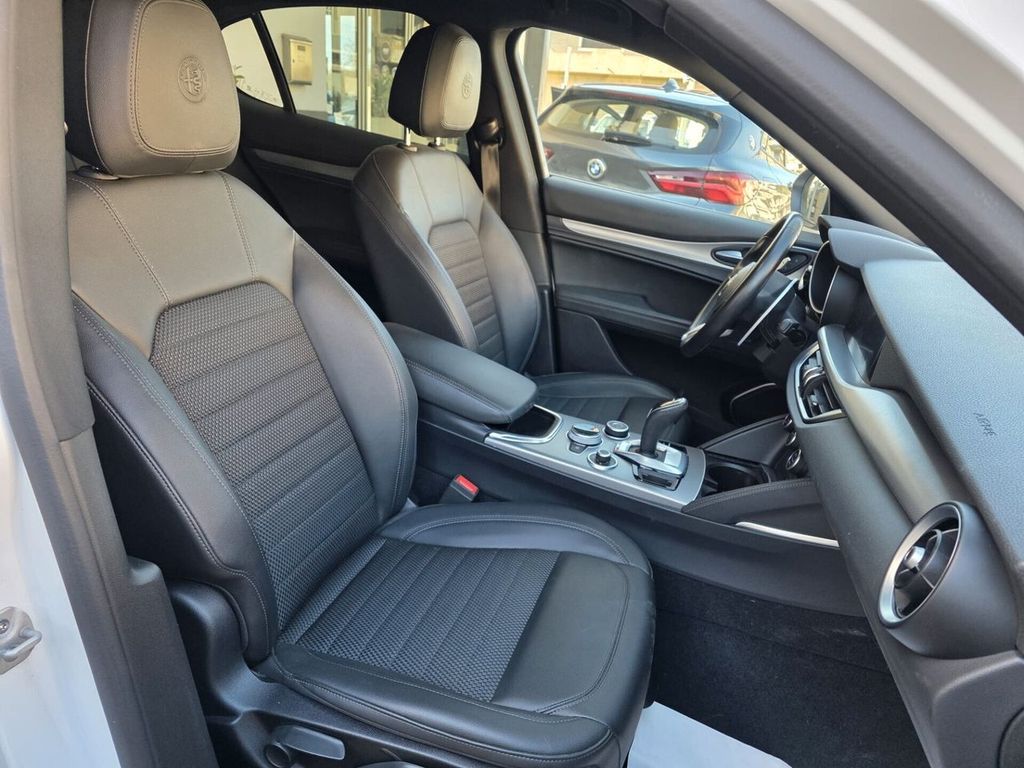 Alfa Romeo Stelvio 2022