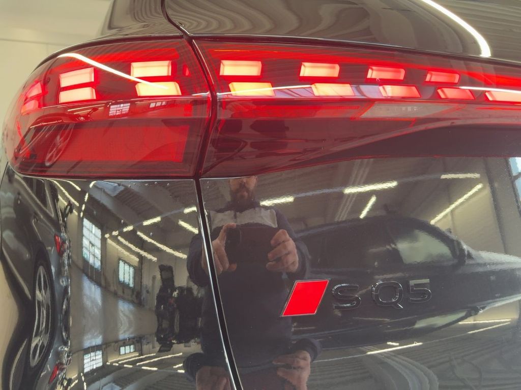 Audi SQ5 2025