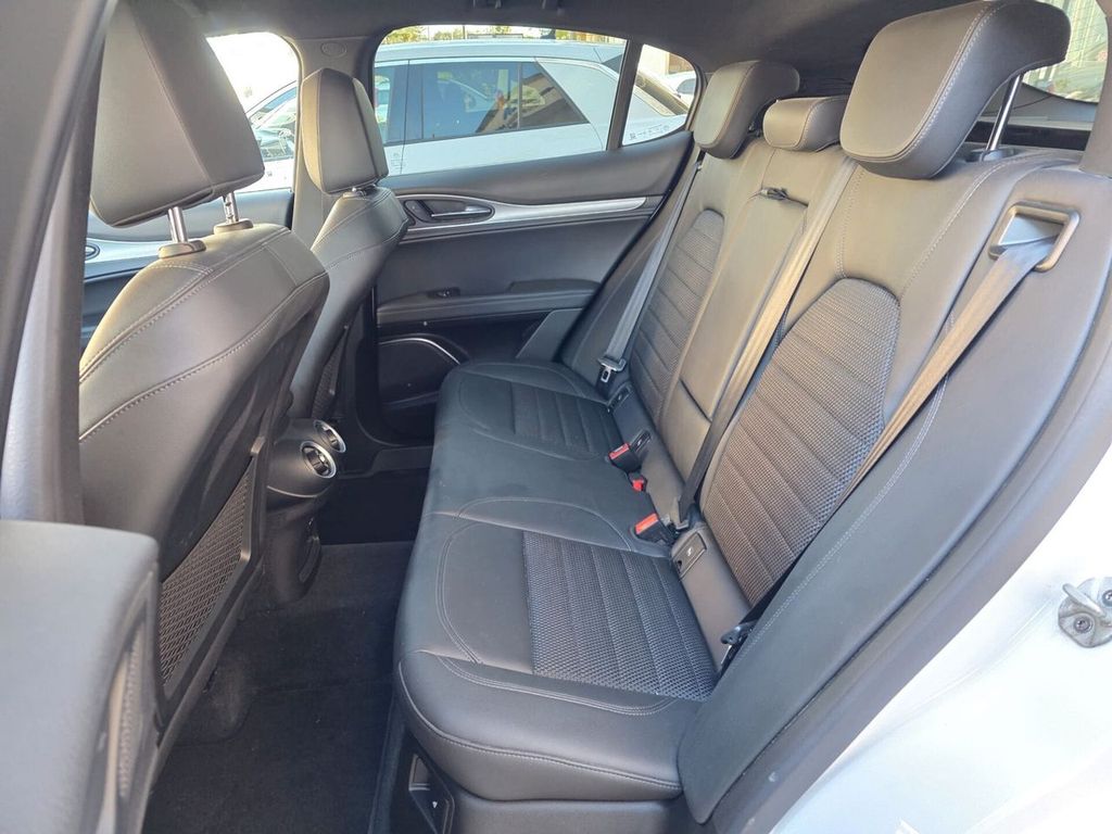 Alfa Romeo Stelvio 2022