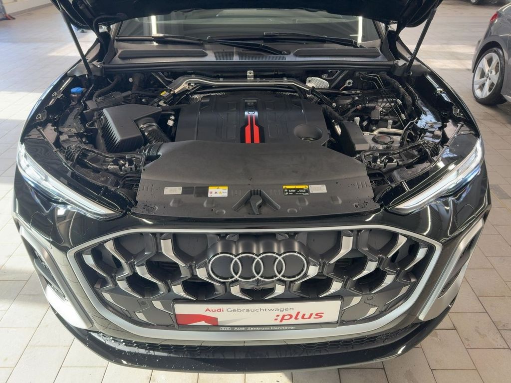 Audi SQ5 2025