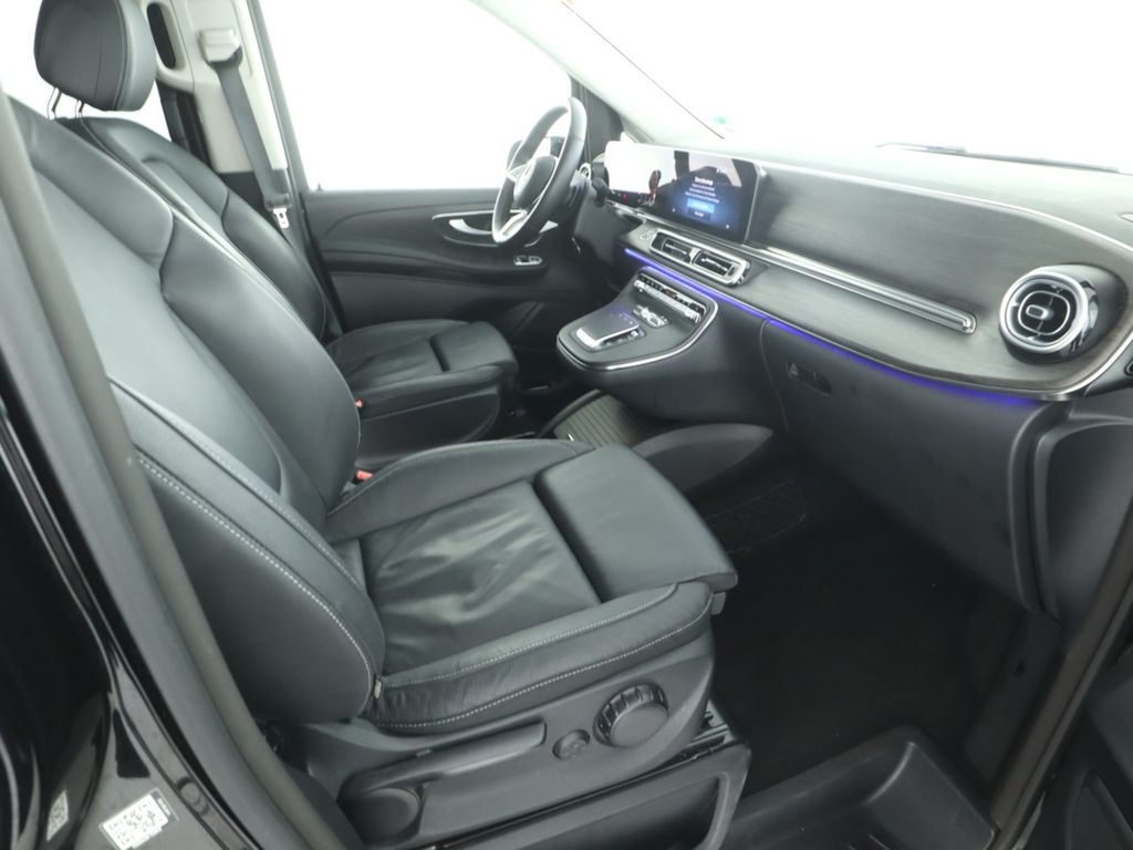 Mercedes-Benz V 300 2024