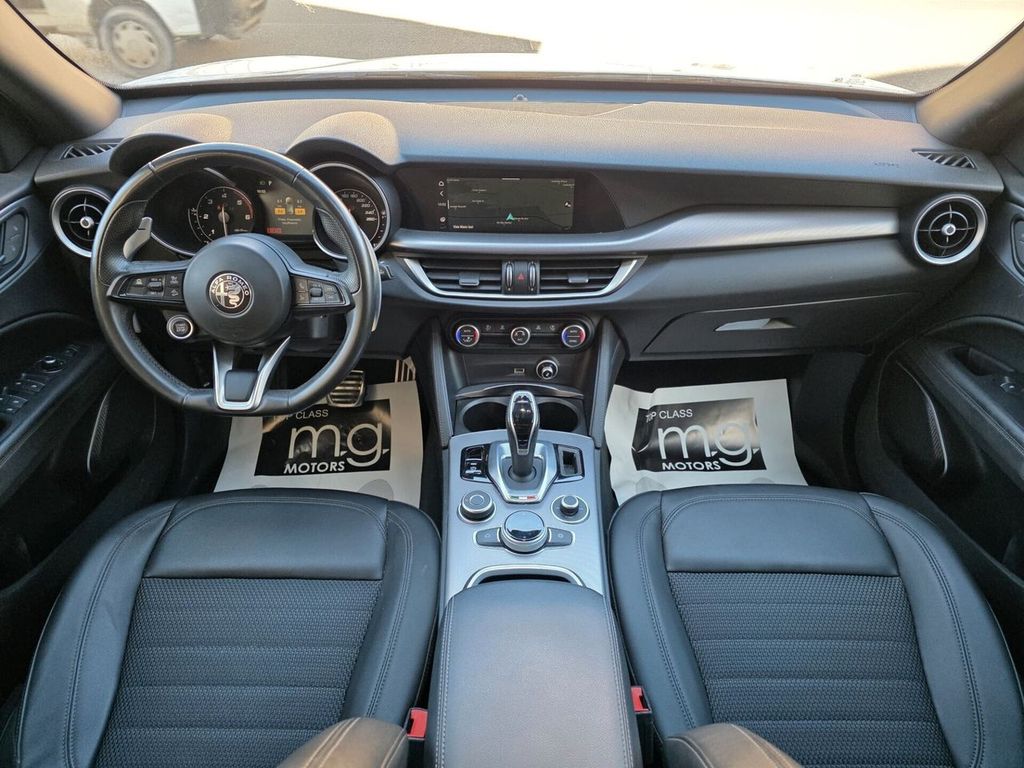 Alfa Romeo Stelvio 2022