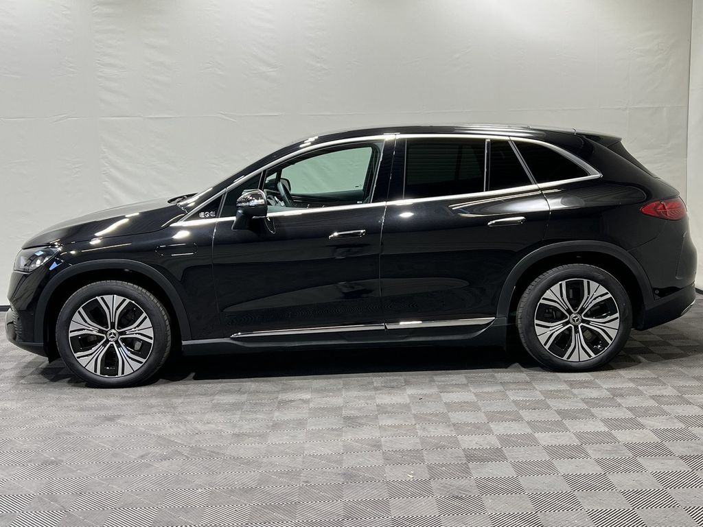 Mercedes-Benz EQE SUV 2025