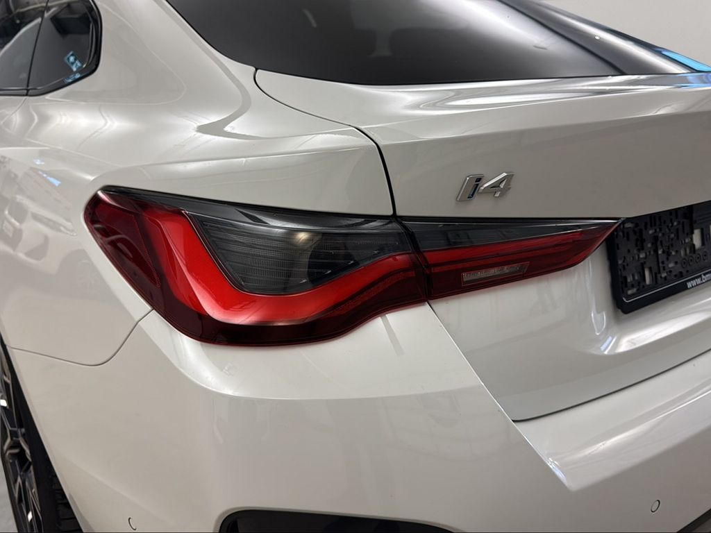 BMW i4 2023