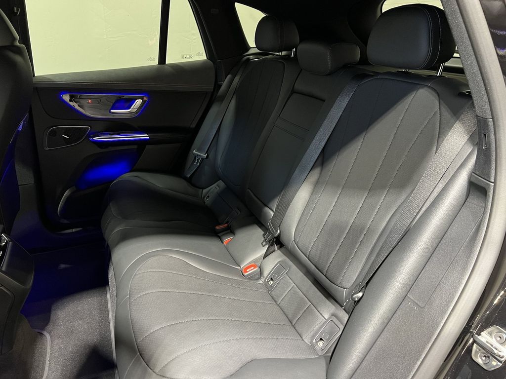 Mercedes-Benz EQE SUV 2025