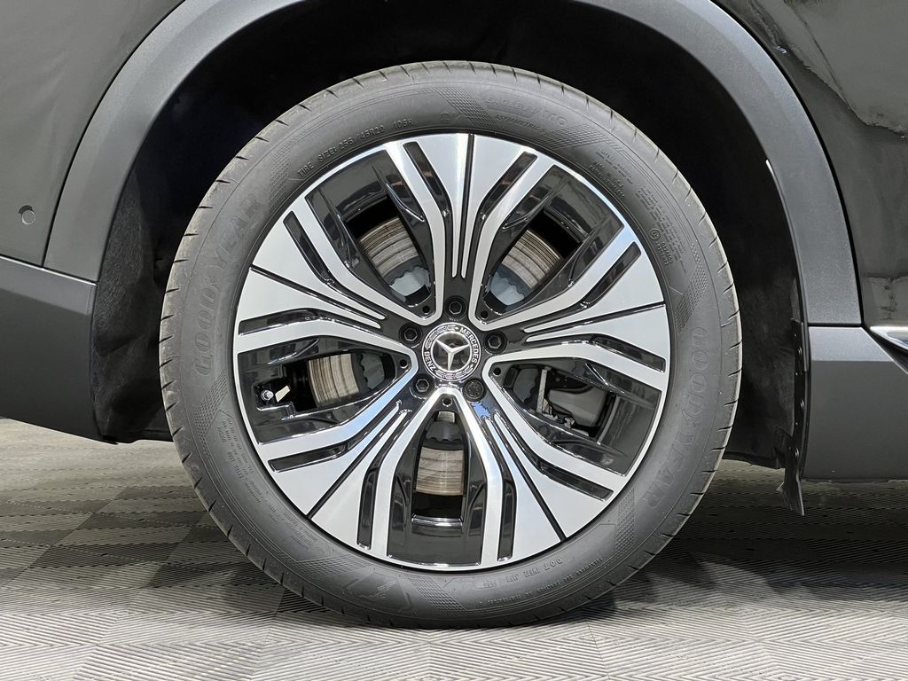 Mercedes-Benz EQE SUV 2025