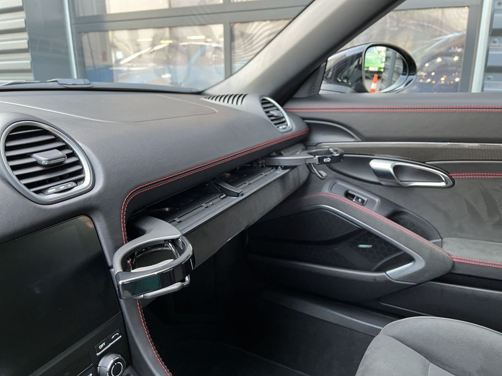 Porsche Boxster 2024