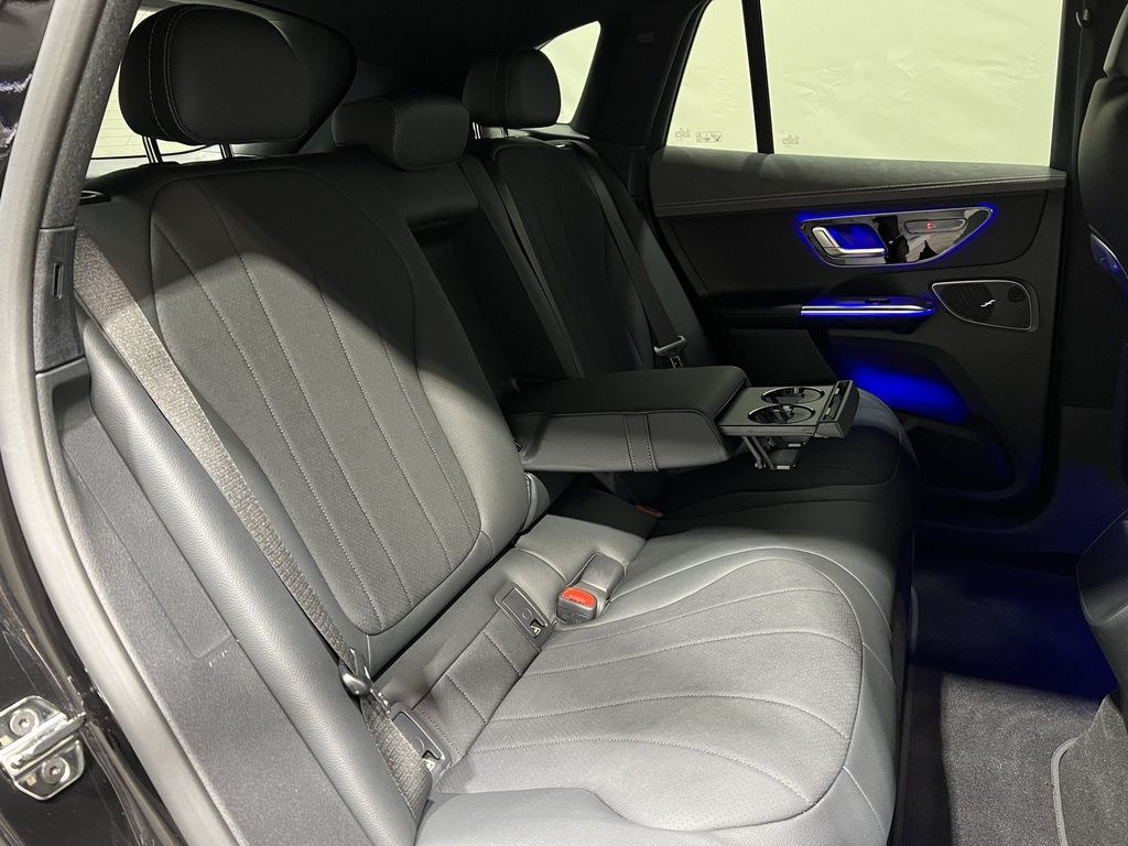 Mercedes-Benz EQE SUV 2025