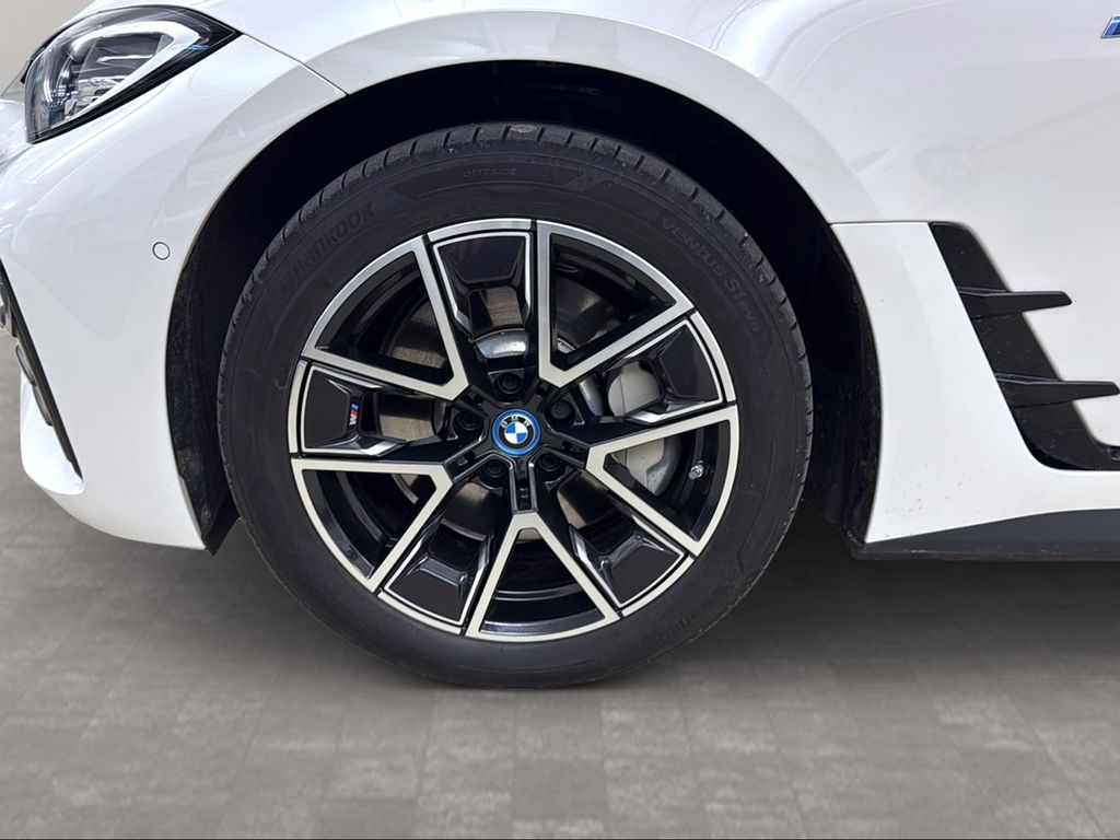 BMW i4 2023
