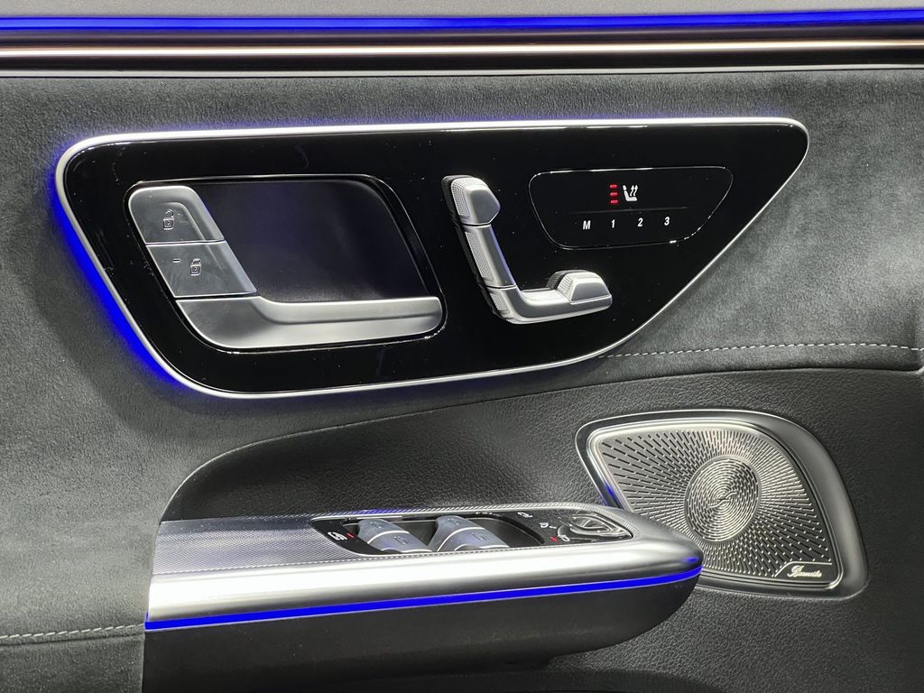 Mercedes-Benz EQE 2024