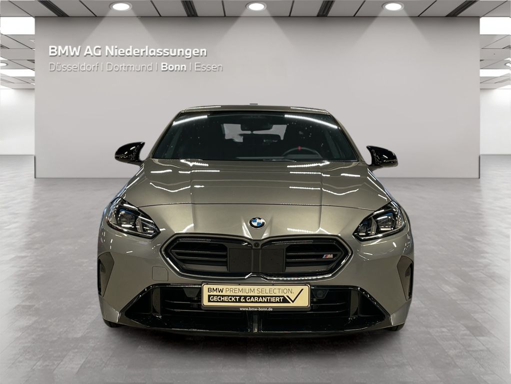 BMW M235 2025