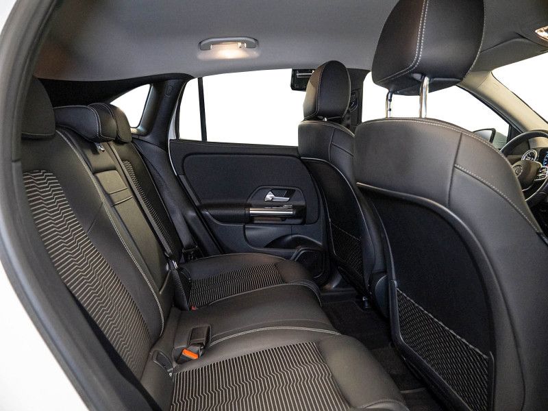 Mercedes-Benz EQA 2022