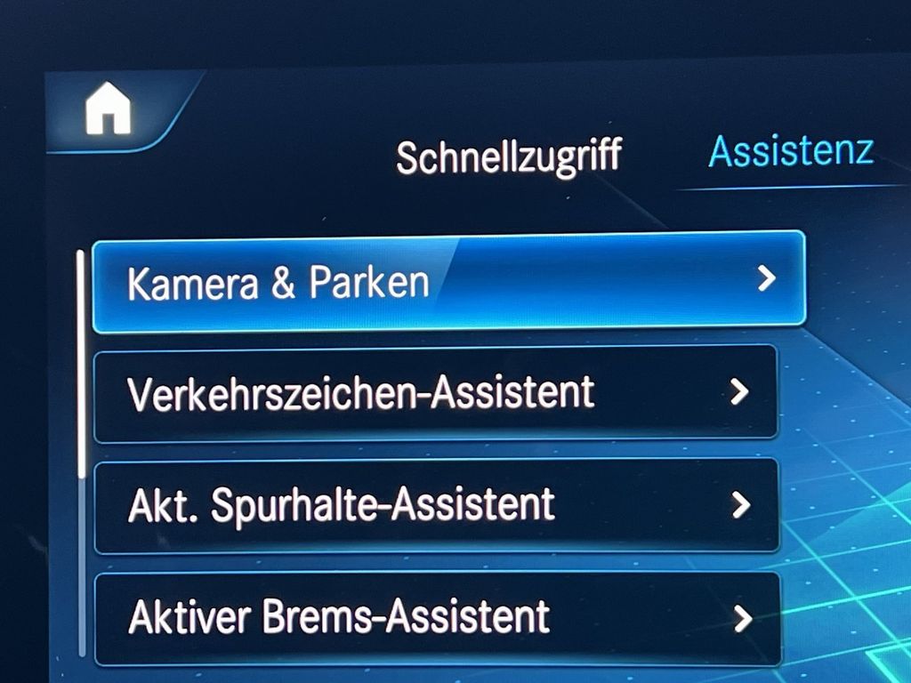 Mercedes-Benz EQC 2023