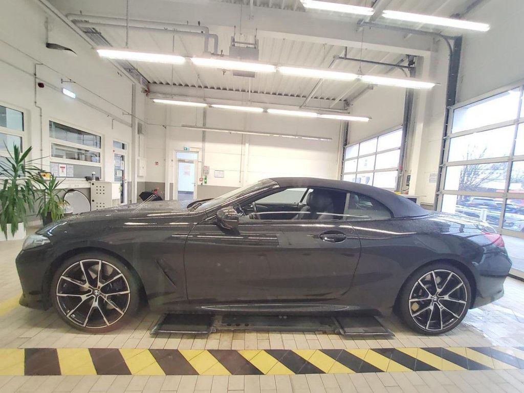 BMW M850 2022