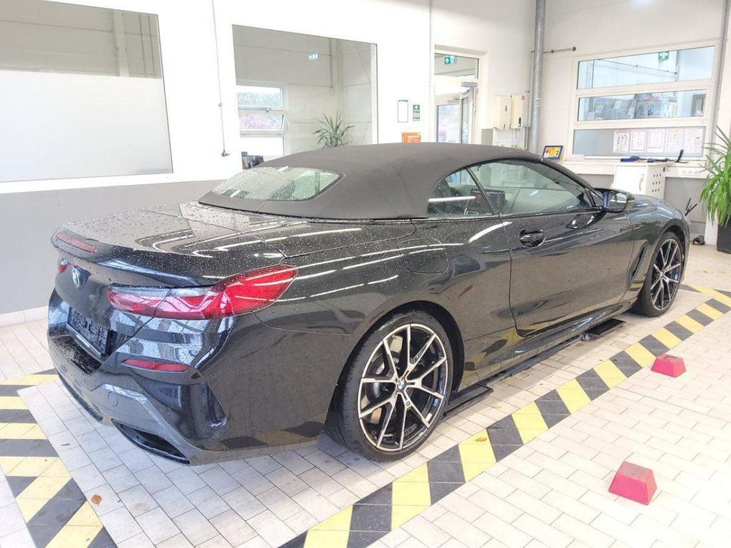 BMW M850 2022