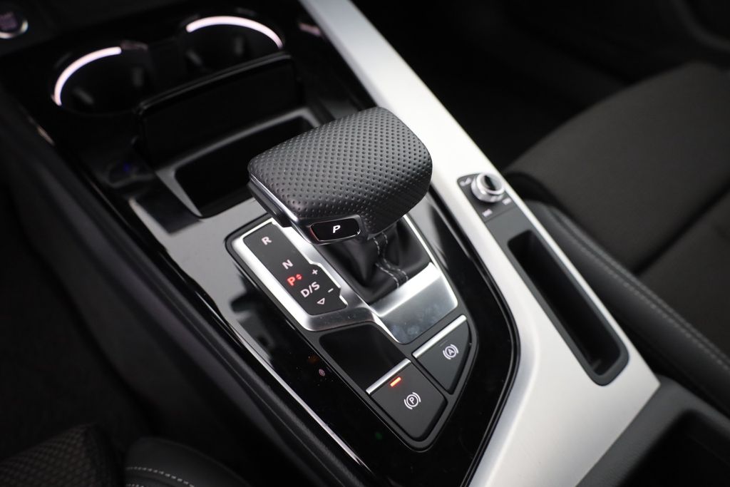 Audi A4 2024
