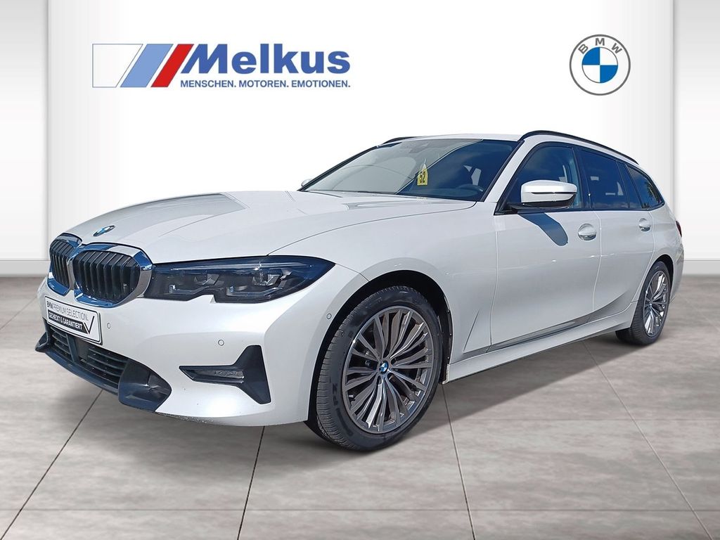 BMW 330 2022