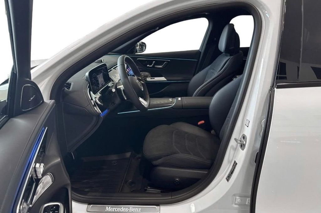 Mercedes-Benz E 300 2025