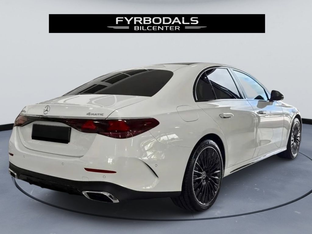 Mercedes-Benz E 300 2025