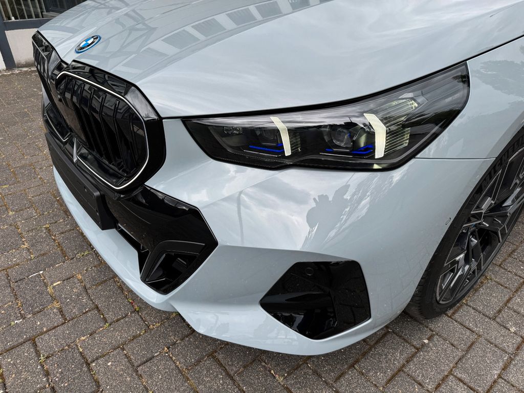 BMW 530 2025