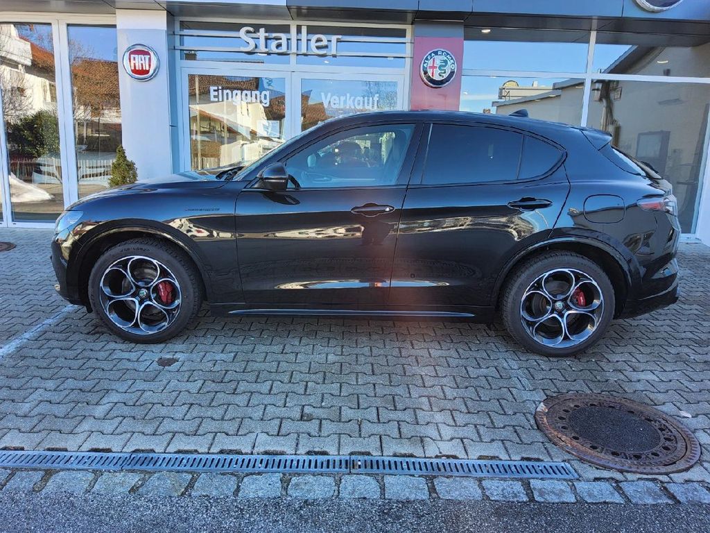 Alfa Romeo Stelvio 2023