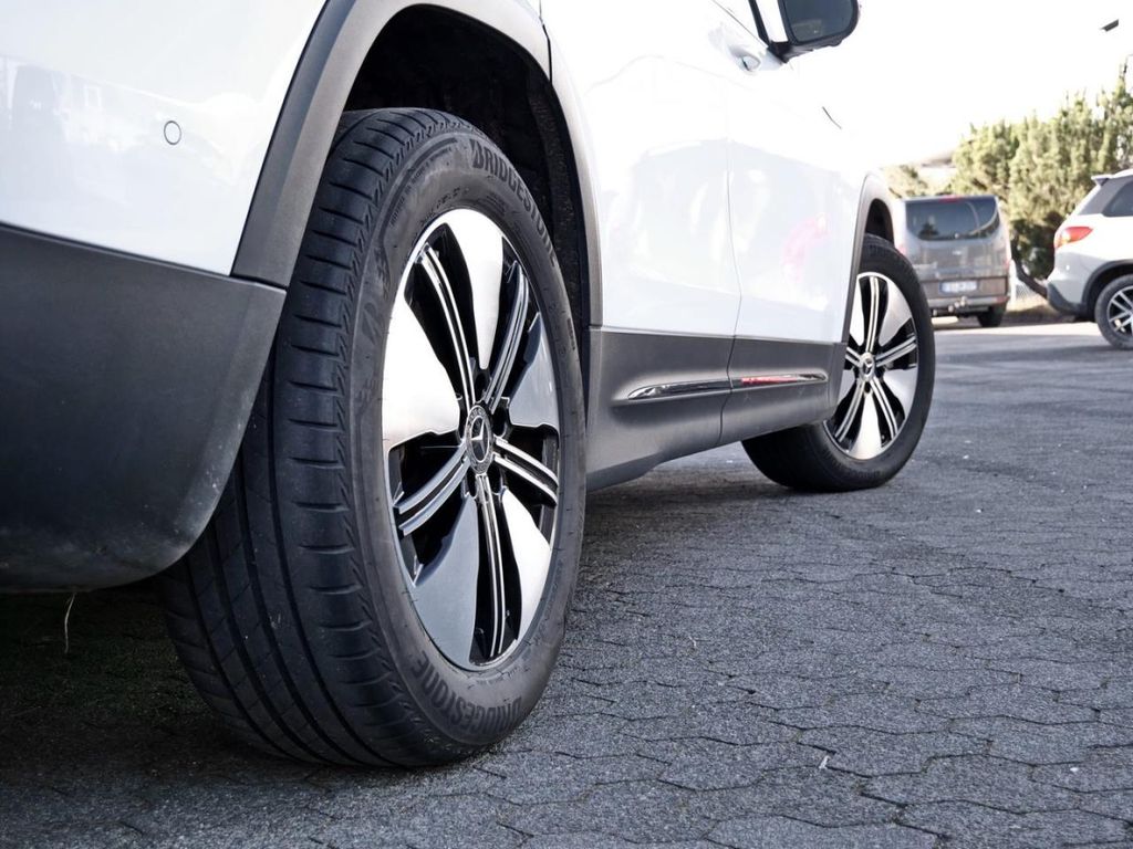 Mercedes-Benz EQB 2022