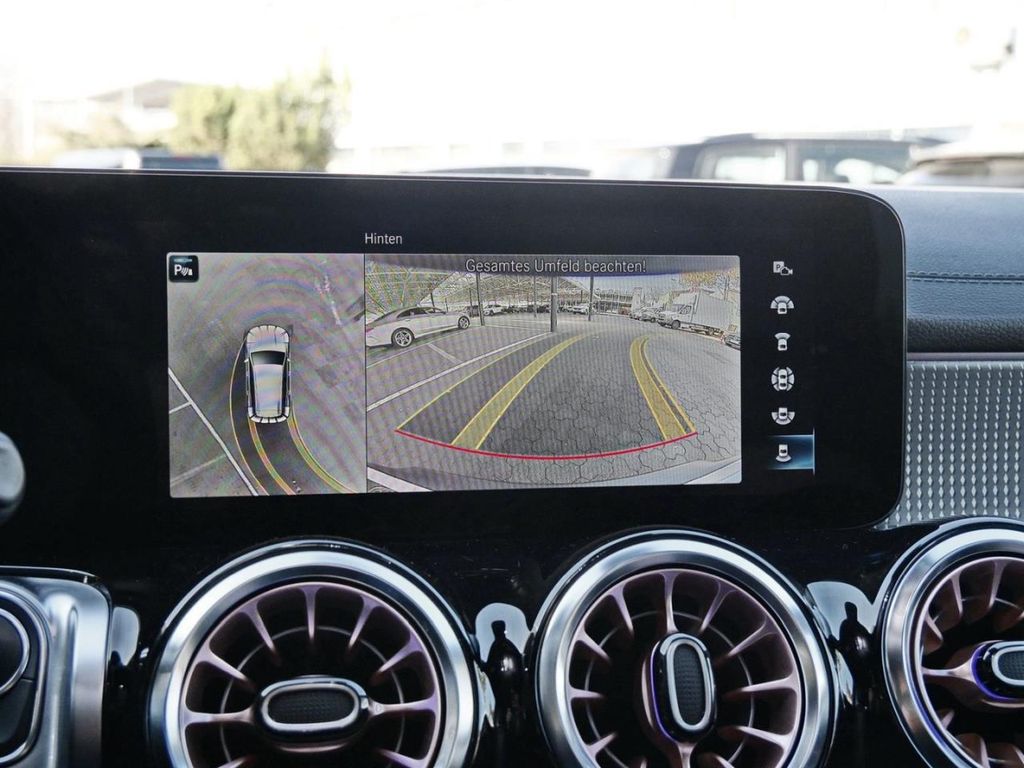 Mercedes-Benz EQB 2022