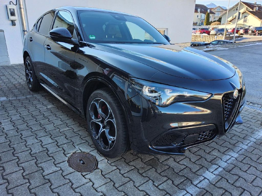 Alfa Romeo Stelvio 2023