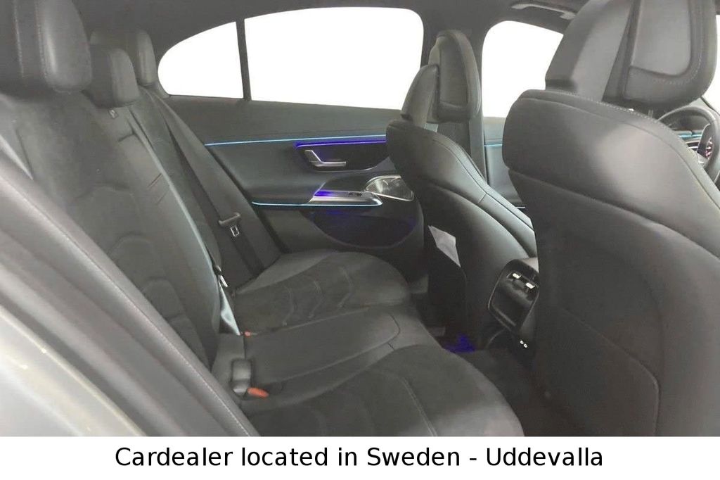 Mercedes-Benz E 300 2025