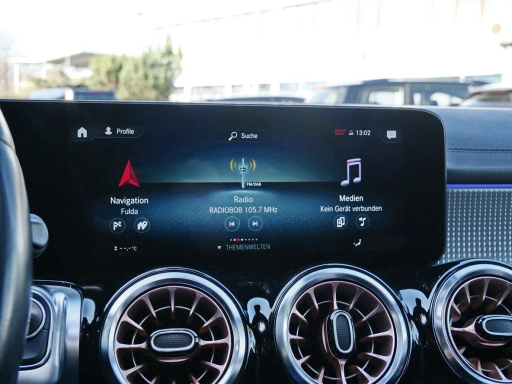 Mercedes-Benz EQB 2022