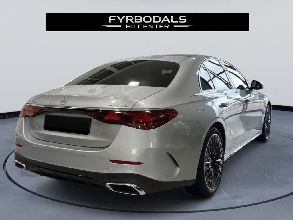 Mercedes-Benz E 300 2025