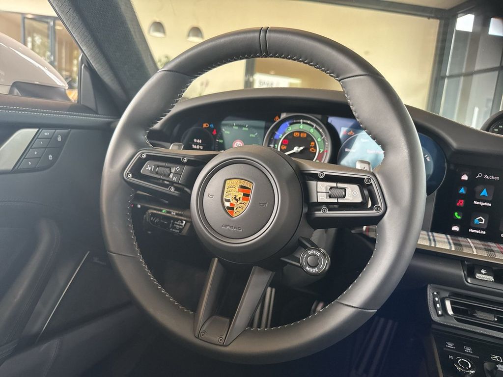 Porsche 992 2025