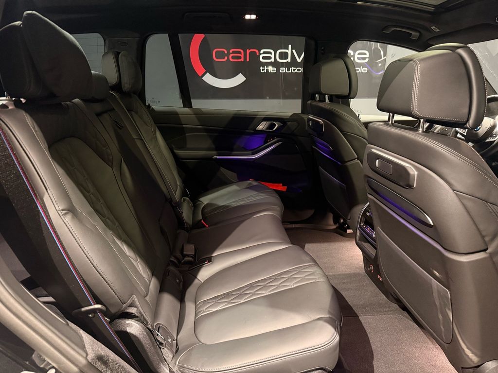BMW X7 2025