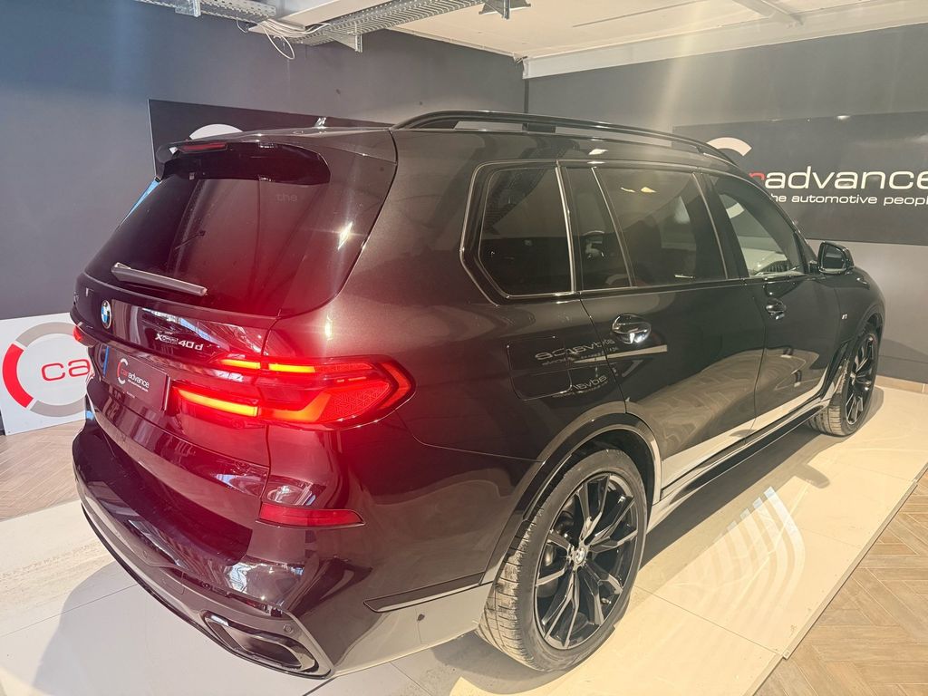 BMW X7 2025