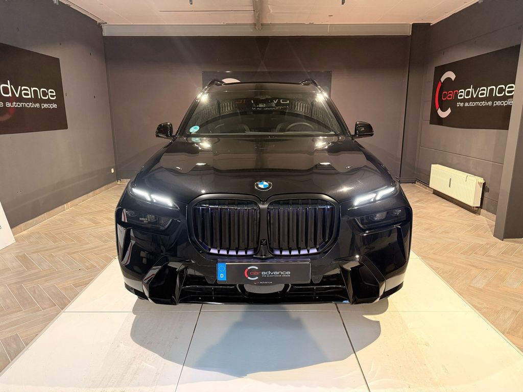 BMW X7 2025