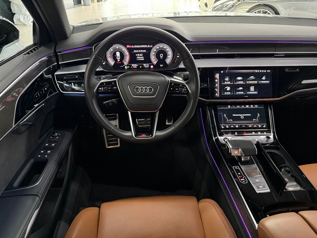 Audi A8 2023