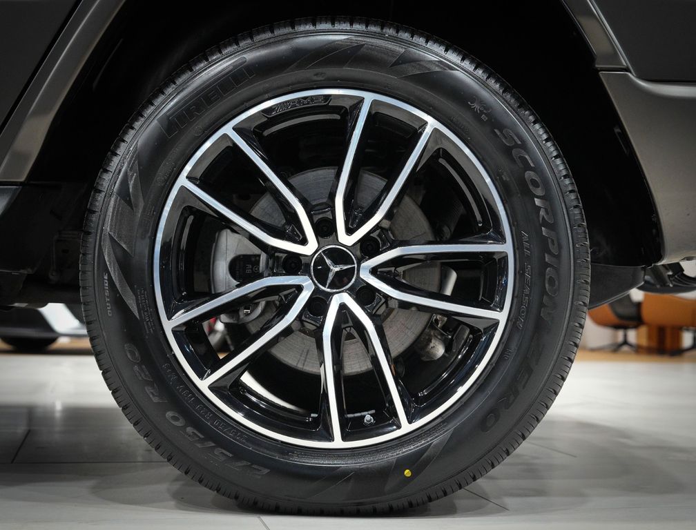 Mercedes-Benz G 400 2023