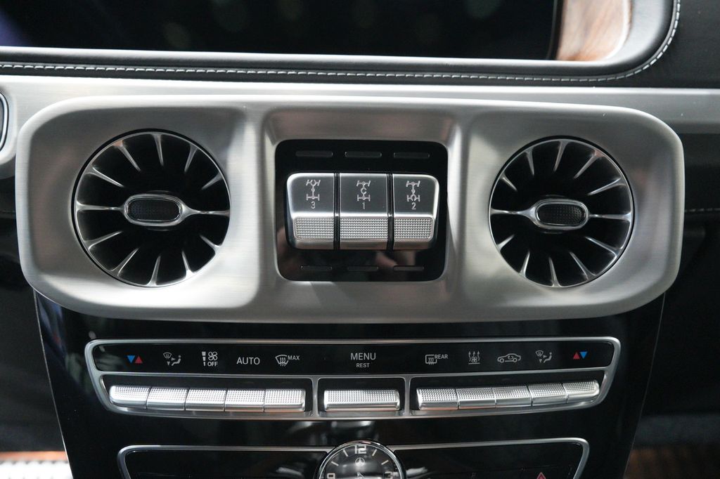 Mercedes-Benz G 400 2023