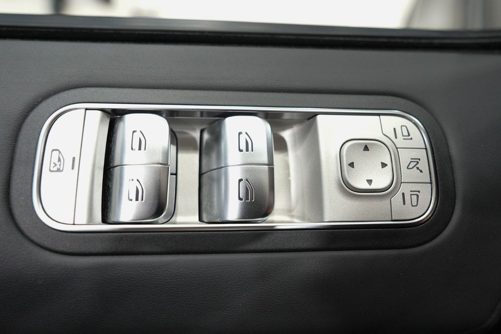 Mercedes-Benz G 400 2023