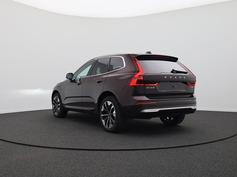 Volvo XC60 2025