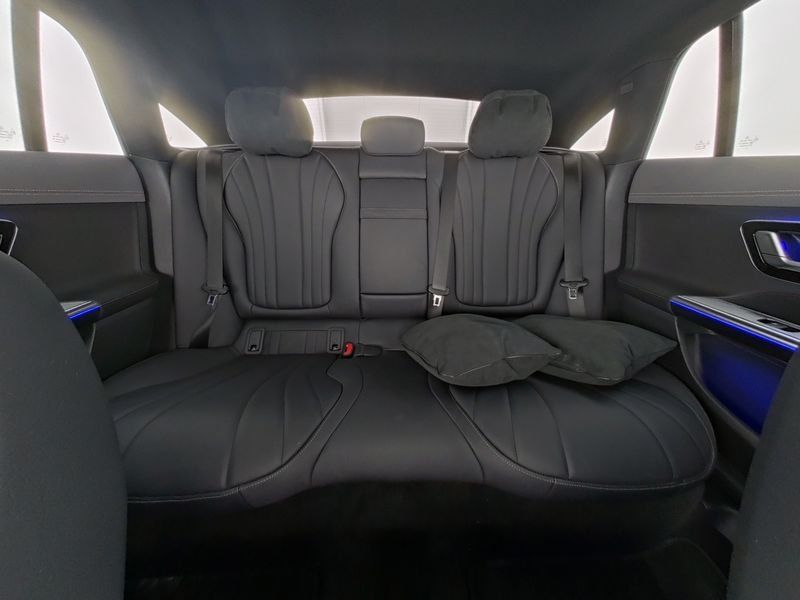 Mercedes-Benz EQE 2024