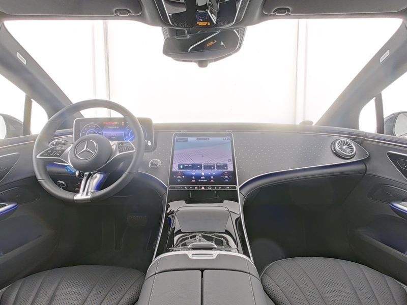 Mercedes-Benz EQE 2024