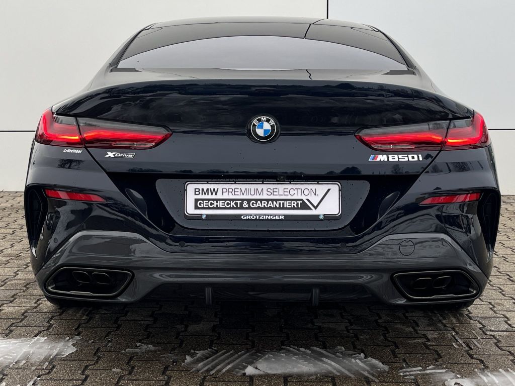 BMW M850 2024