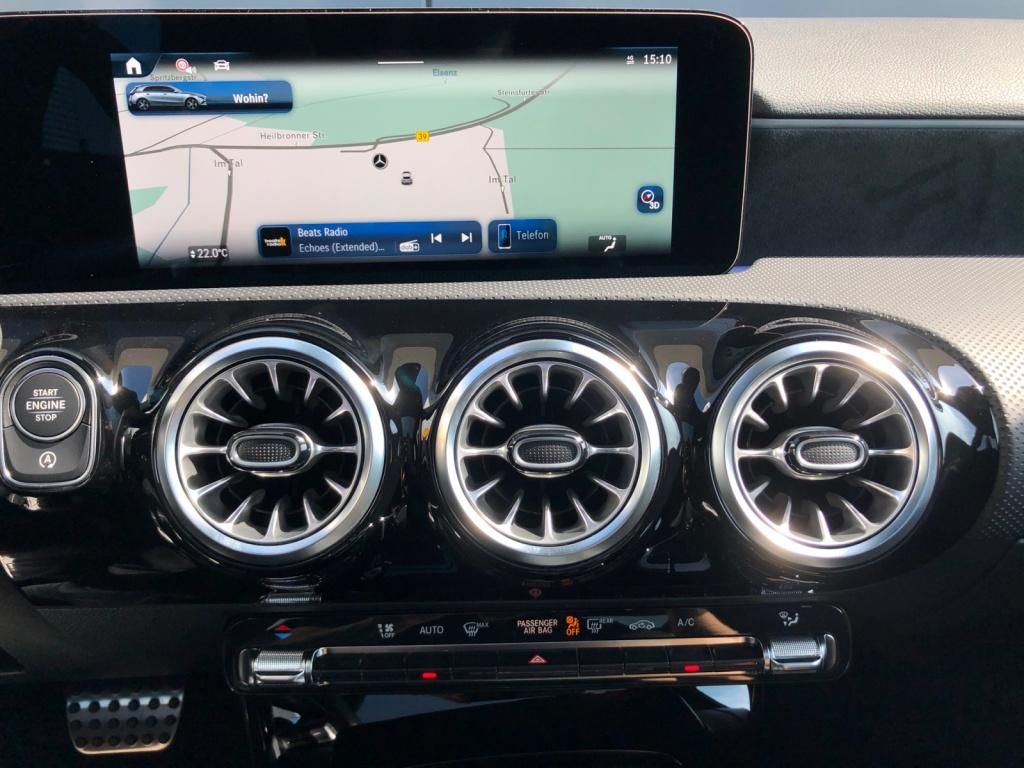 Mercedes-Benz A 220 2024