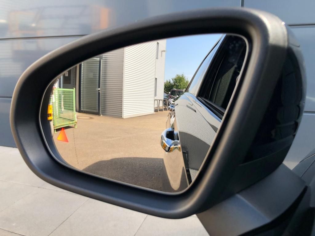 Mercedes-Benz A 220 2024